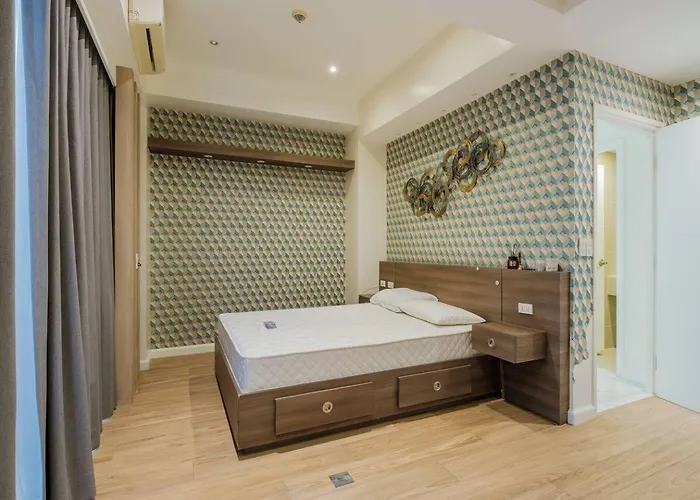 Penthouse Generous Living Spaces Apartment