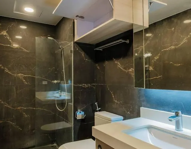 Penthouse Generous Living Spaces